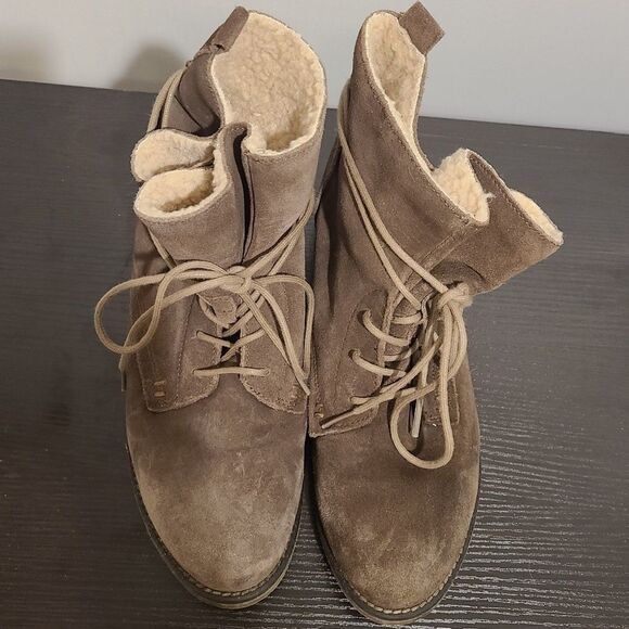 Steve Madden Taupe Real Suede Low Combat Boots 9 - Picture 2 of 10